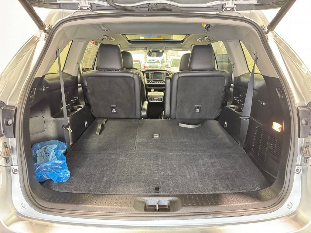 2019 Toyota Highlander Hybrid Limited Platinum