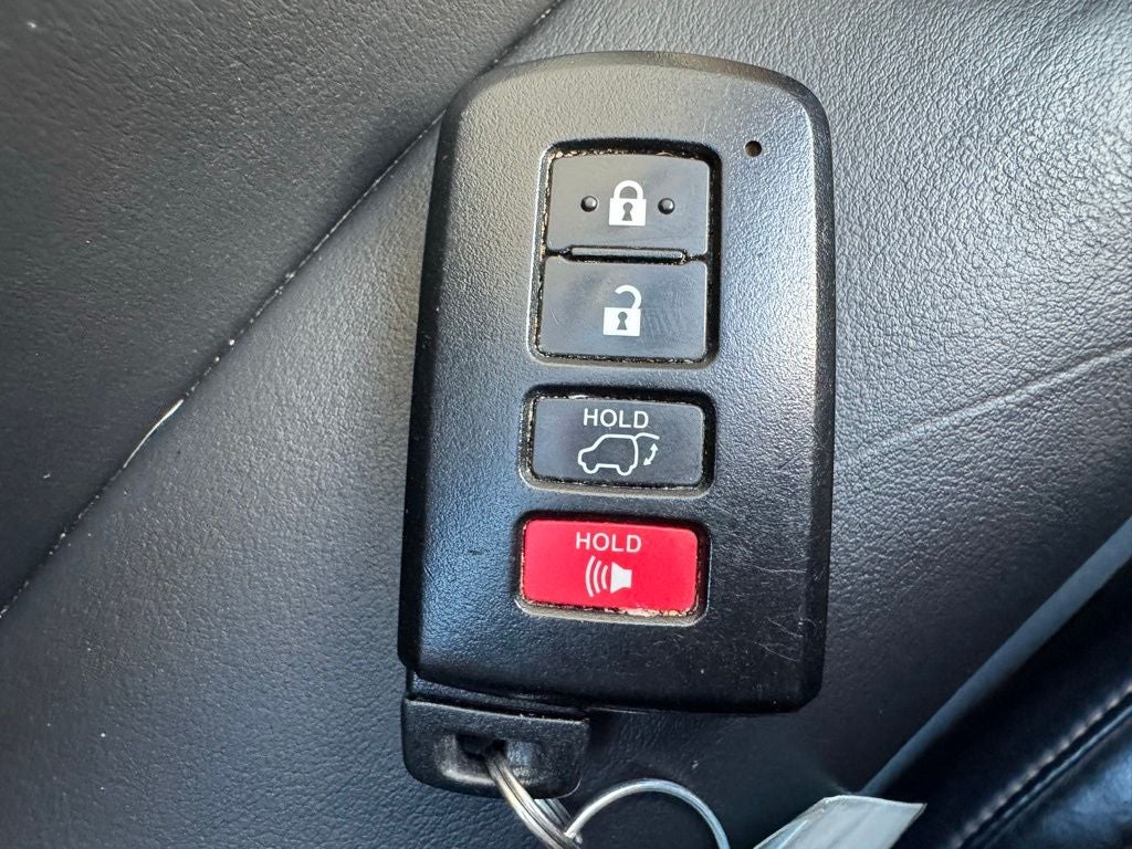 2019 Toyota Highlander Hybrid Limited Platinum