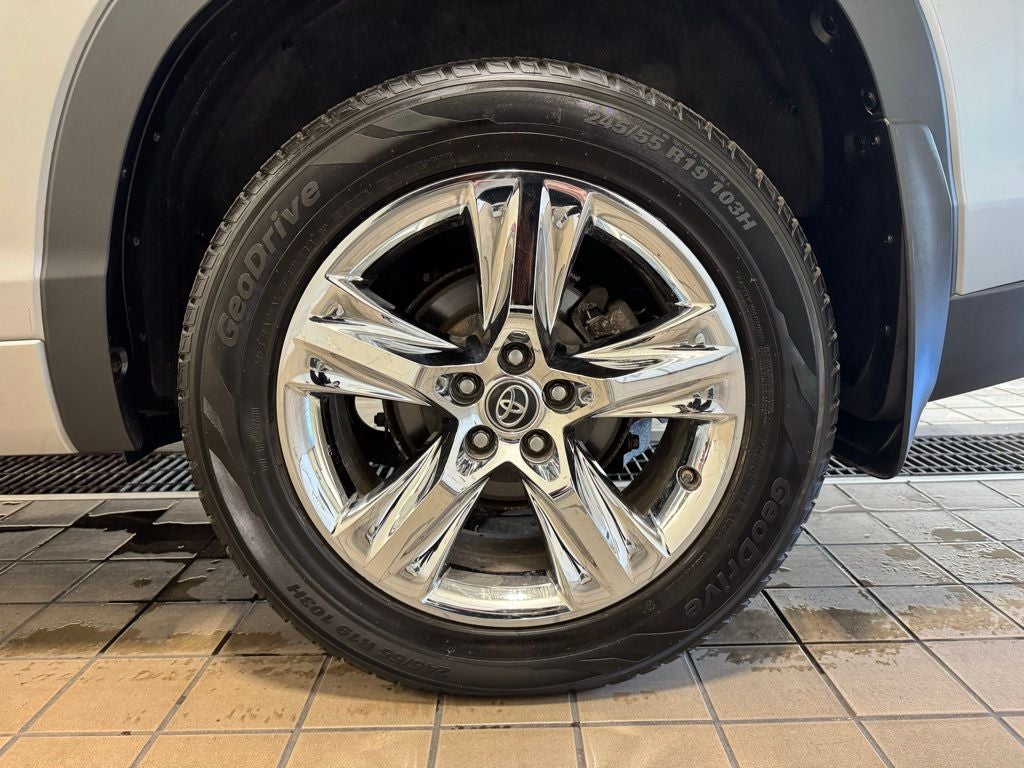 2019 Toyota Highlander Hybrid Limited Platinum