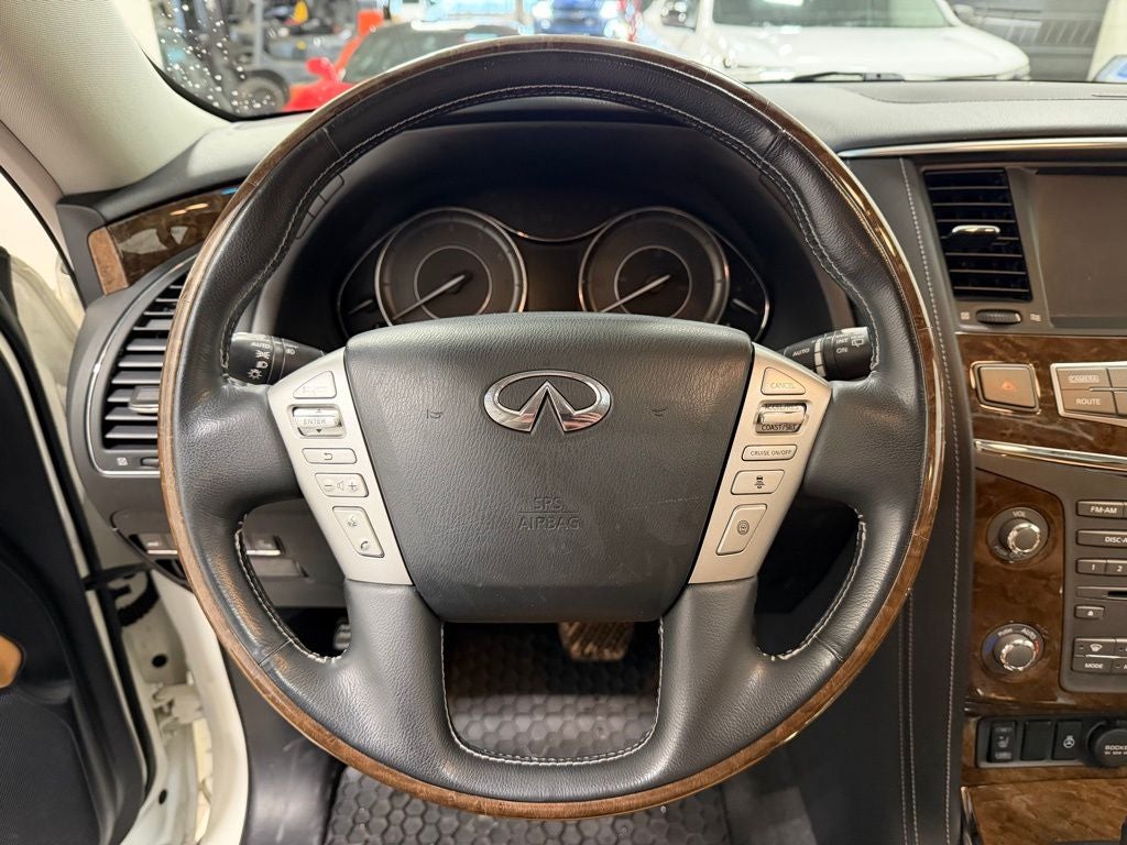 2017 INFINITI QX80 Signature Edition