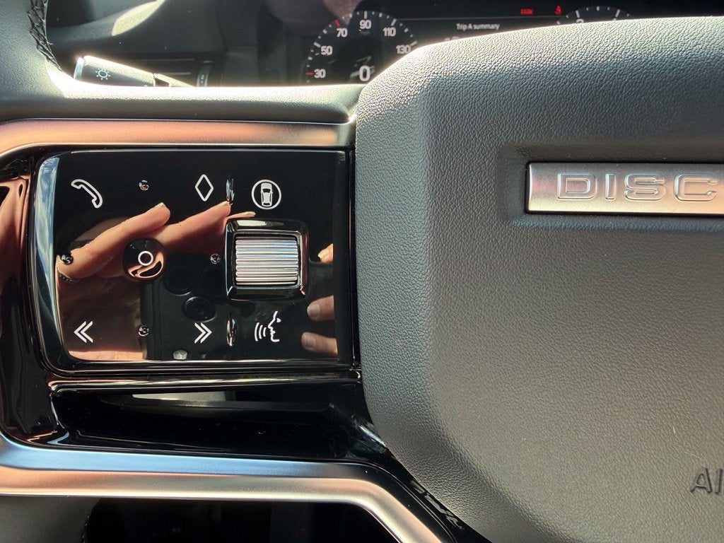 2025 Land Rover Discovery Sport SE