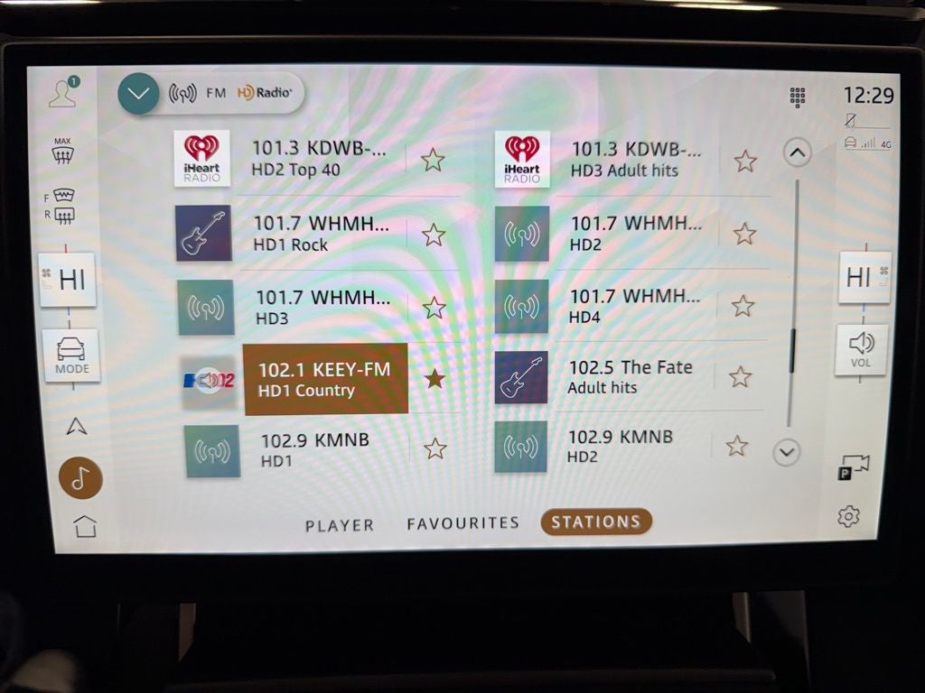 2025 Land Rover Range Rover Velar Dynamic SE