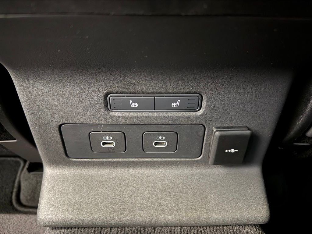 2025 Land Rover Range Rover Velar Dynamic SE