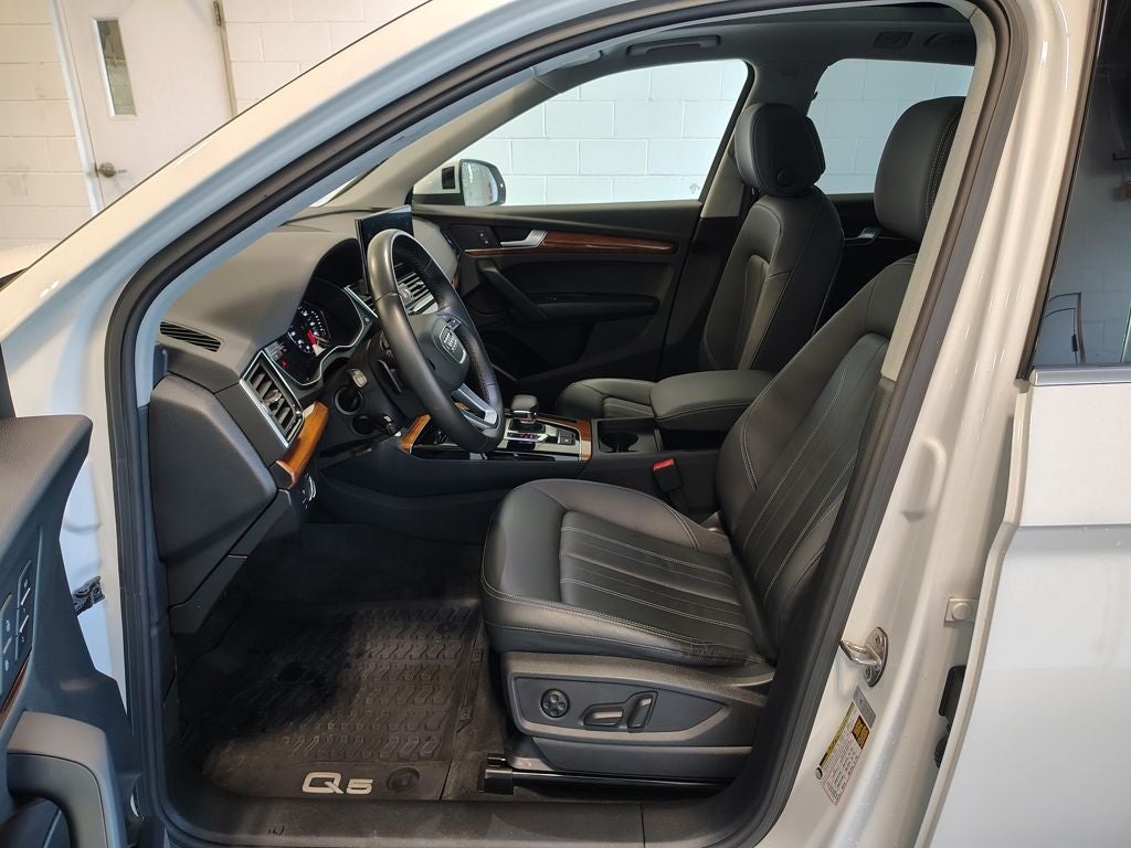 2023 Audi Q5 40 Premium quattro