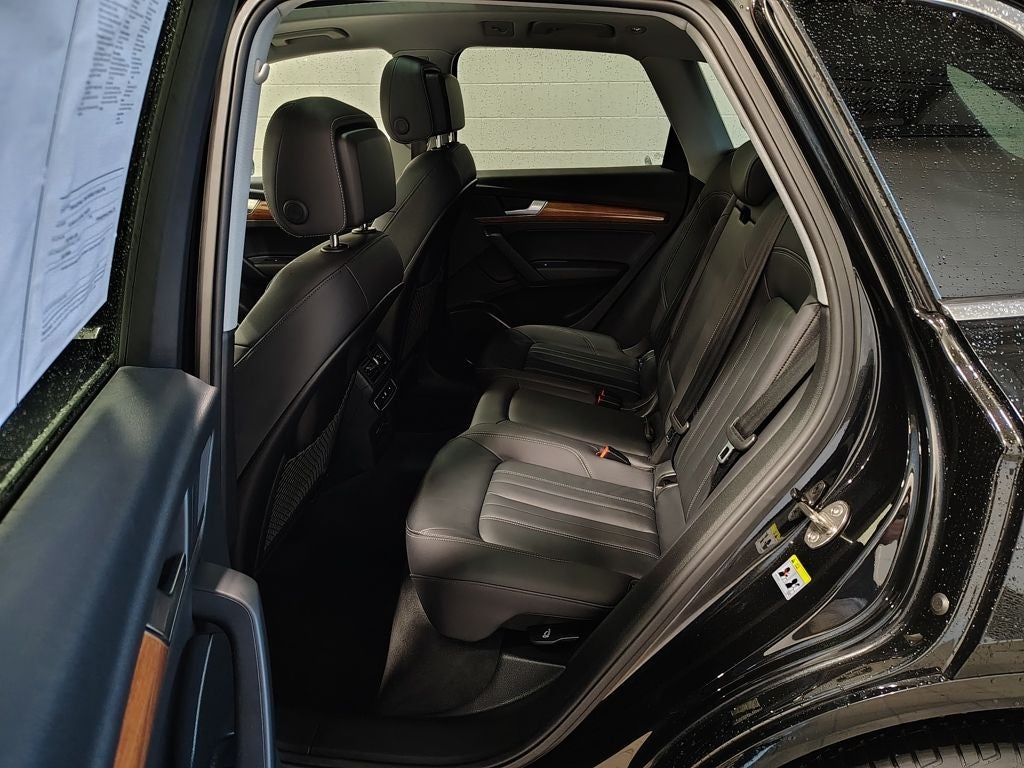 2023 Audi Q5 45 S line Premium quattro