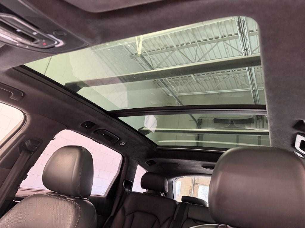 2020 Audi Q7 55 Prestige quattro