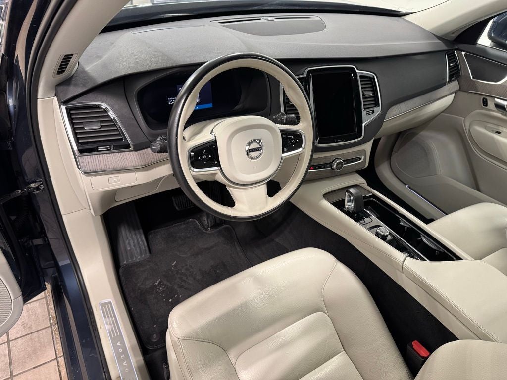 2023 Volvo XC90 B6 Plus 7-Seater