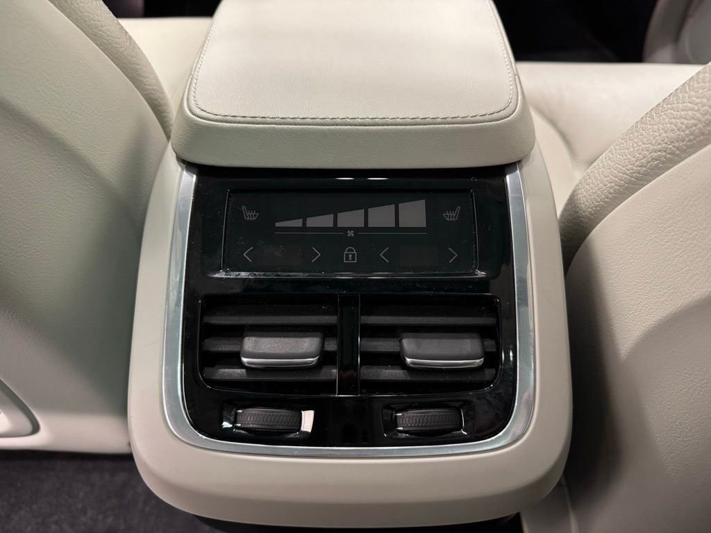 2023 Volvo XC90 B6 Plus 7-Seater