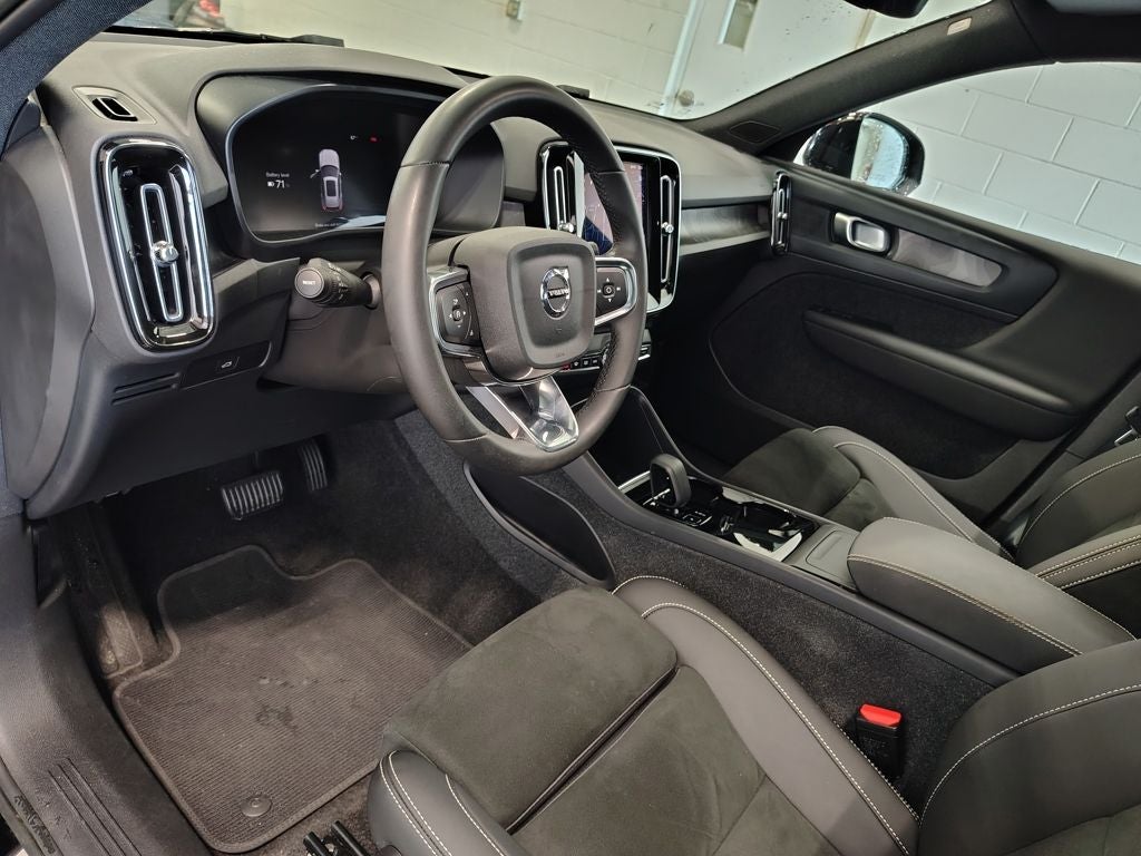 2023 Volvo XC40 Recharge Pure Electric Twin Plus