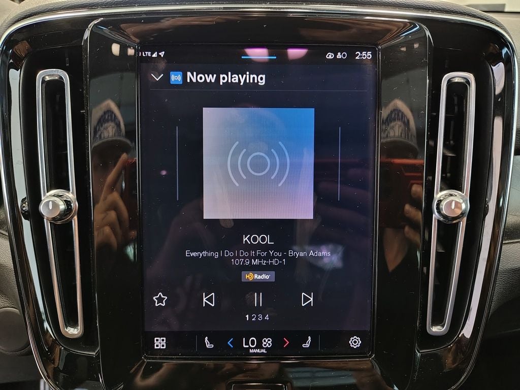 2023 Volvo XC40 Recharge Pure Electric Twin Plus