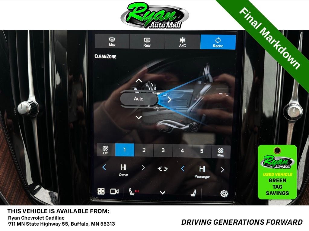 2023 Volvo XC60 B5 Ultimate Bright Theme